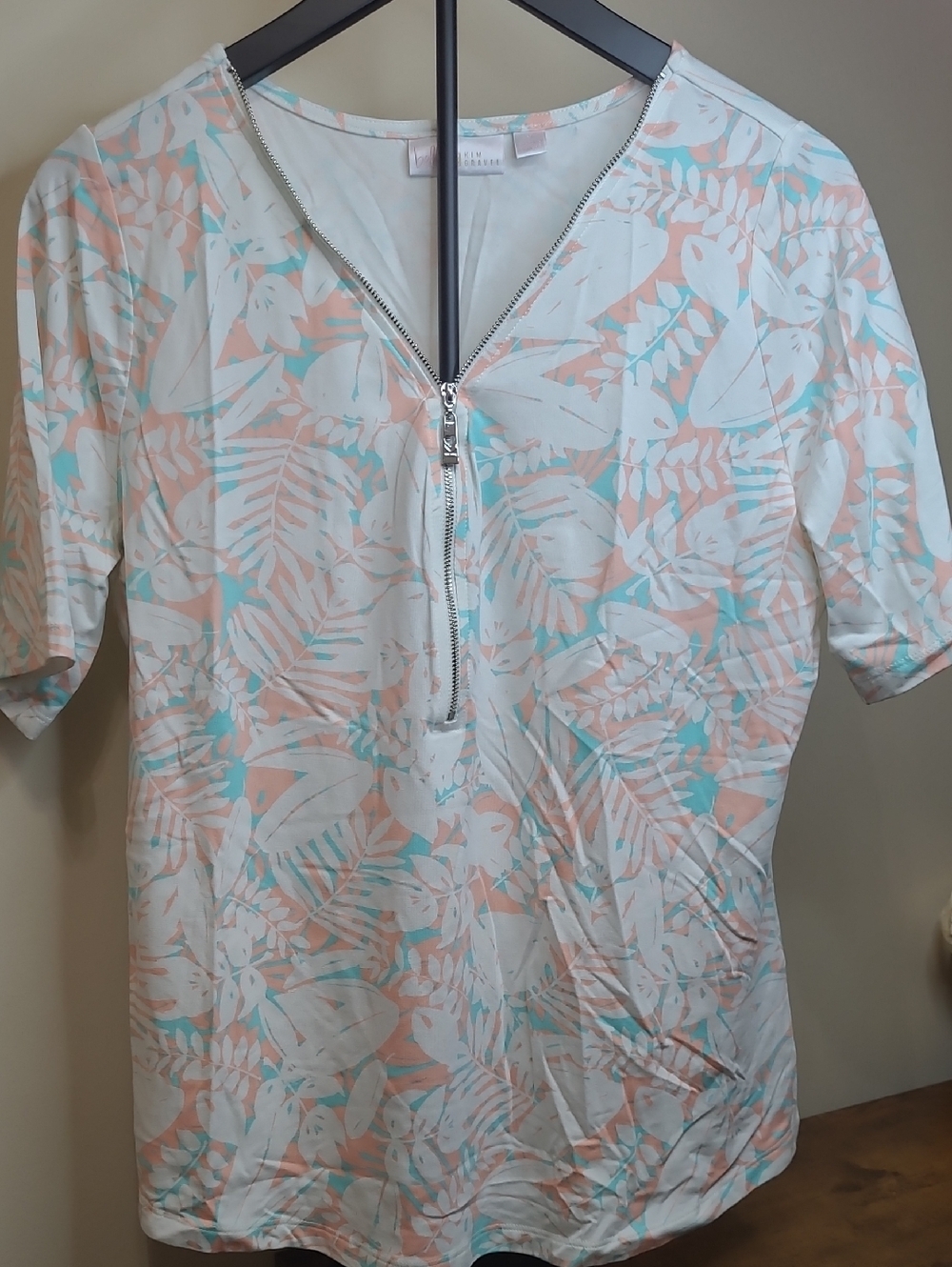 Belle by Kim Gravel White Top with Peach & Aqua Tropical Print & Zip Neck (M)